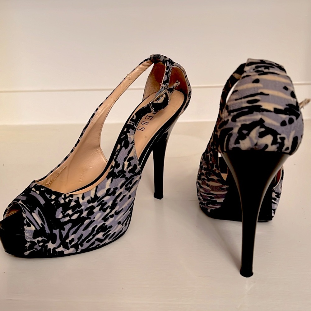 Size 7, Guess. Worn once